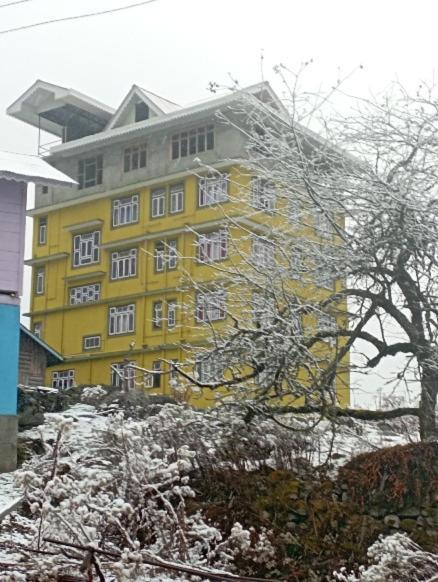 Tseten's Inn Lachung Buitenkant foto